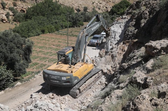 Yol çalışmalarının startı verildi