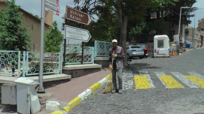 Sosyal medyada gündem olan personele başkandan ödül