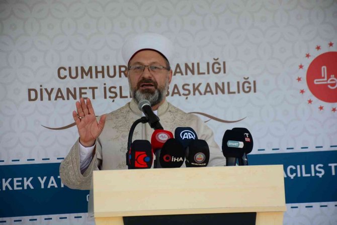 Ali Erbaş: “Fatih ruhlu gençler, nesiller yetiştirmek için emek veriyoruz”