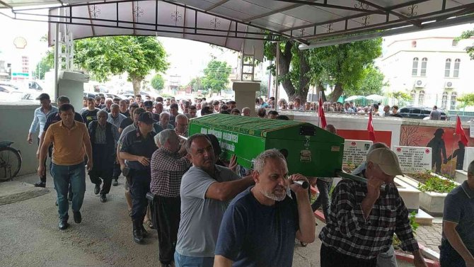 Şehidin babası son yolculuğuna uğurlandı