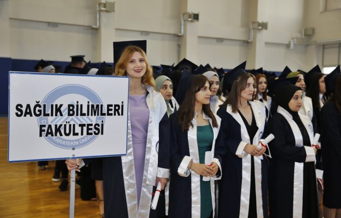 ÇAKÜ’de mezuniyet heyecanı başladı