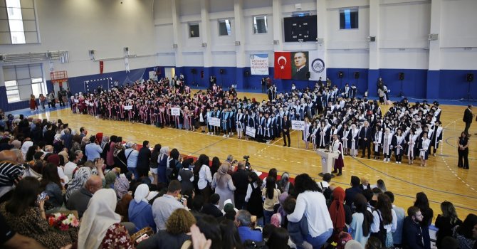 ÇAKÜ’de mezuniyet heyecanı başladı