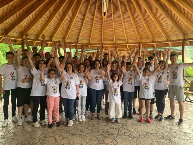 Diyabetli çocuklar Diyabet Gençlik Kampı’nda eğlenip öğrendi