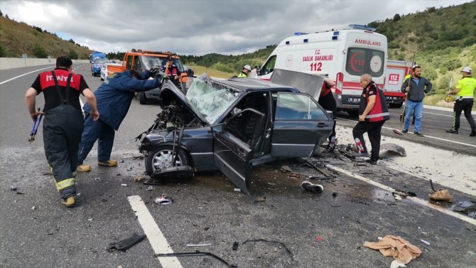 Feci trafik kazasında 1 kişi öldü, 6 kişi yaralandı