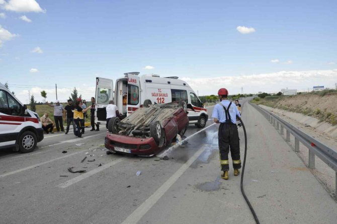 Karaman’da 2 otomobil çarpıştı: 4 yaralı