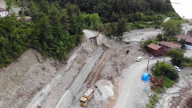 Selin yıktığı köprü ve yollar havadan görüntülendi