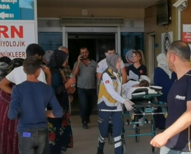 Üzerine kaynar süt dolu tencere devrilen Büşra ağır yaralandı