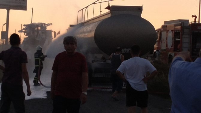 Yağ tankerinde korkutan yangın: "Bir anda lastik gümledi"
