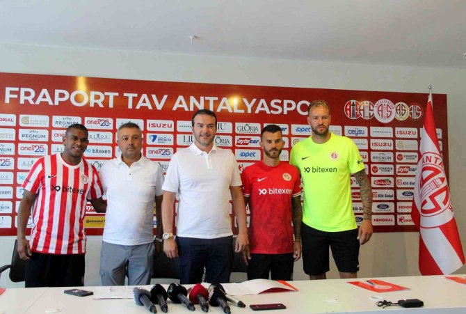 Antalyaspor’dan 3 imza birden