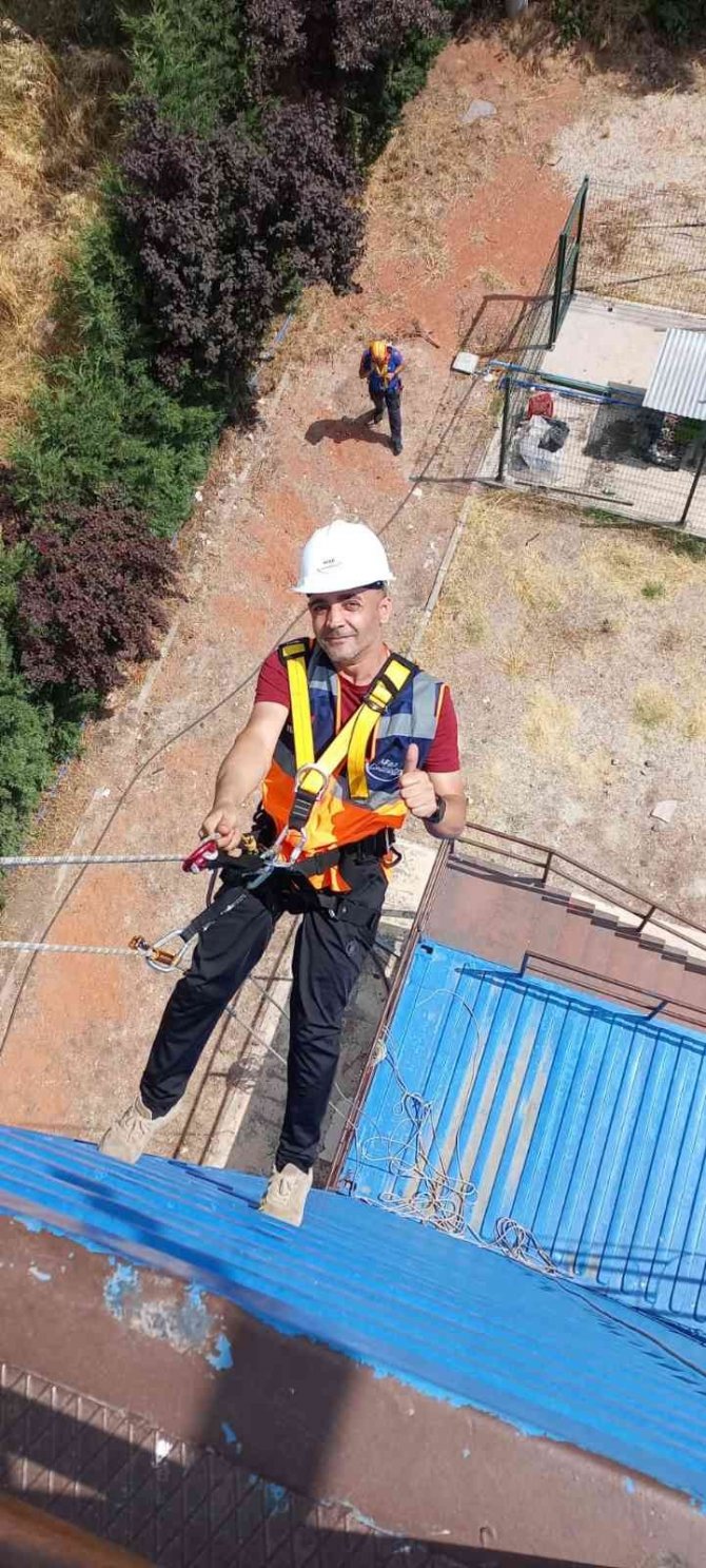 AFAD Gönüllüleri zorlu eğitimlerden geçiyor