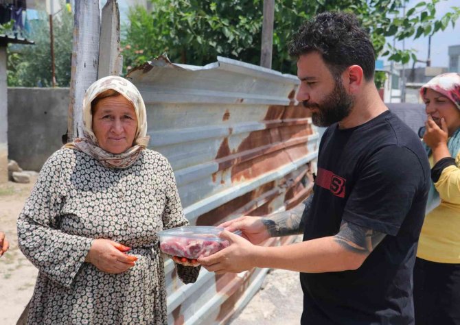 Gönülleri fethetti: 500 koyun kestirdi binlerce aileye et dağıttı