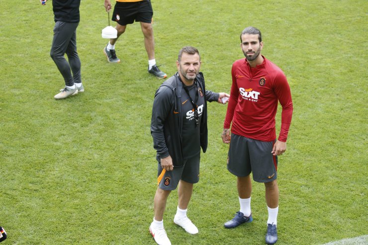Galatasaray'ın yeni transferi Sergio Oliveira kampa katıldı
