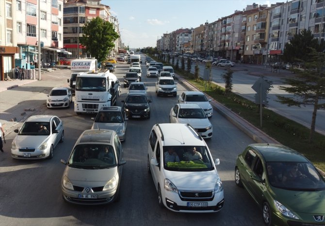 Konya-Ankara kara yolunda Kurban Bayramı yoğunluğu yaşanıyor