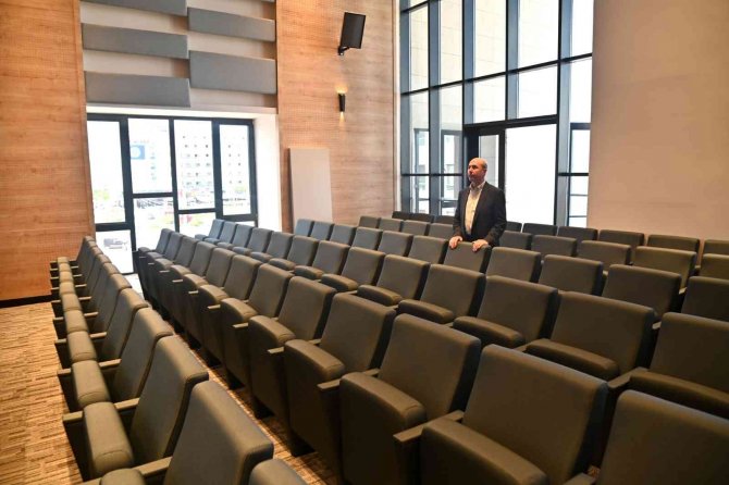 Yeni Nesil Şehir Kütüphanesi açılışa gün sayıyor