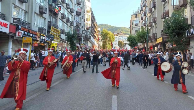 Bursa’da binler tek yürek oldu