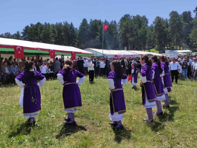 Festivale 1 tonluk kaşar damga vurdu