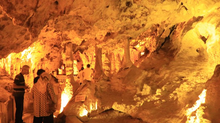 Eylem planı yeterli olmadı, İnsuyu Mağarası'nın gölleri kurudu