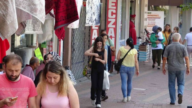 Korona virüs vakaları arttı, harita kırmızıya döndü