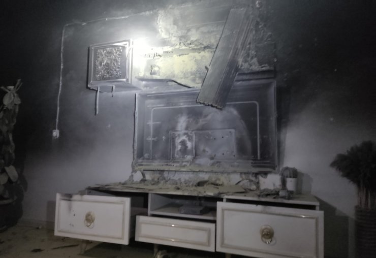 Nusaybin'de evde klimadan çıkan yangını itfaiye söndürdü