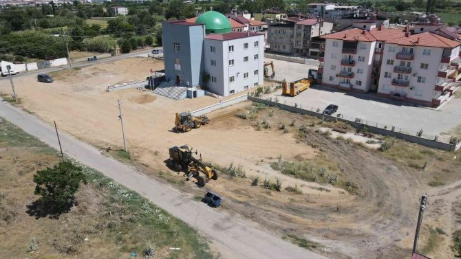 Eğrek Cemevi’nde açılış öncesi çevre düzenlemeleri başladı