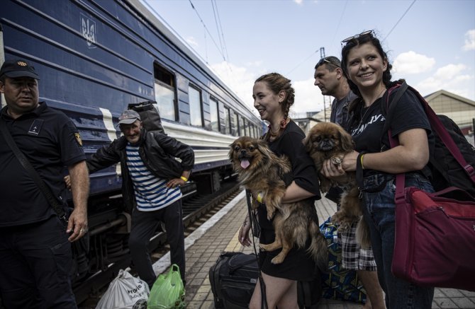 Donetsk bölgesindeki insanların tahliye noktası: Pokrovsk Tren İstasyonu