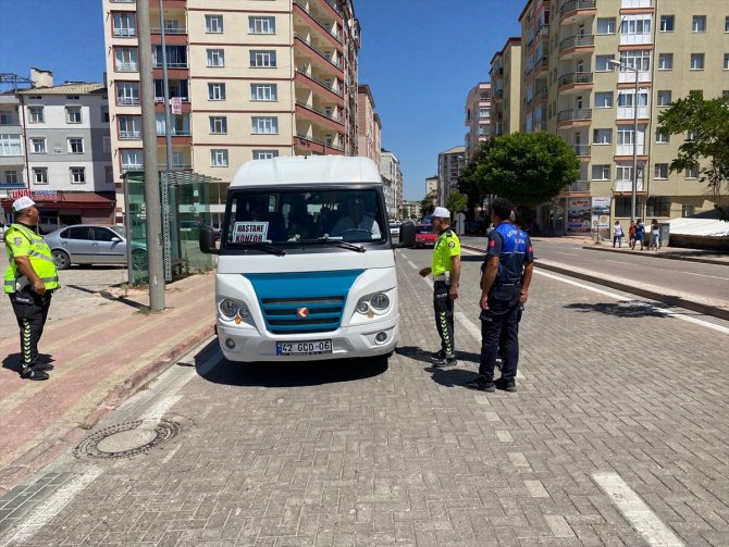 Seydişehir'de dolmuşlar denetlendi