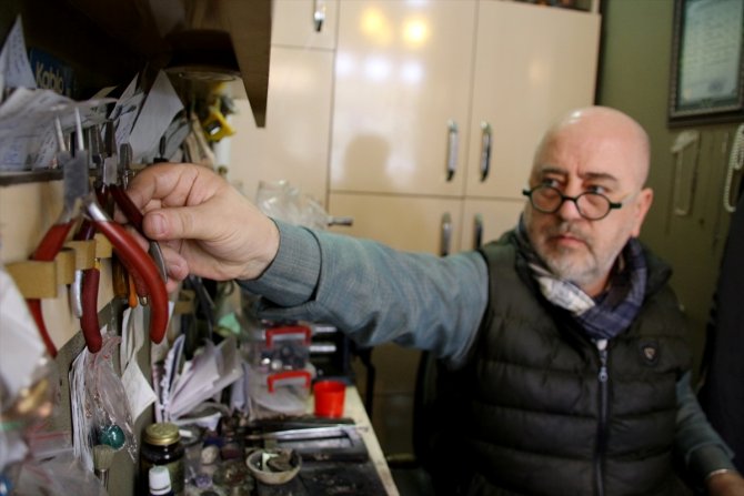 Konyalı kuyumcu çocuk yaşta başladığı zanaatında özgün tasarımcı oldu