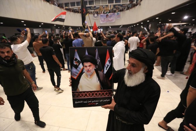 Irak'ta Sadr destekçileri, Yeşil Bölge'deki oturma eylemini sürdürüyor