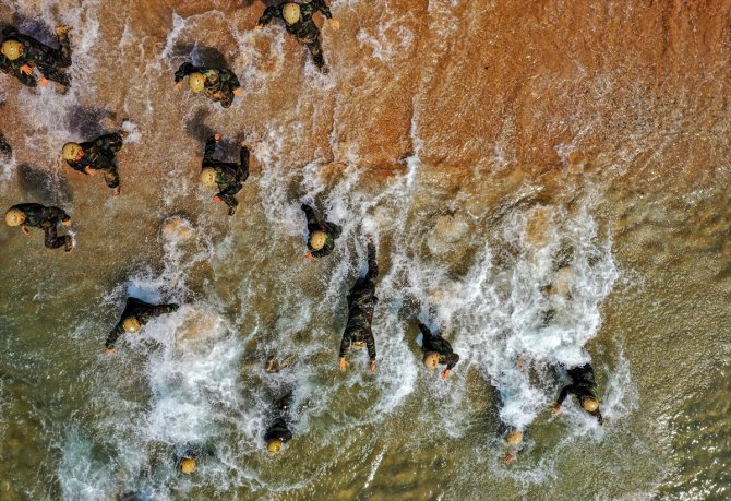 Türk milletinin göğsünü kabartan tim: SAS