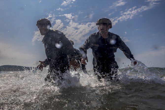 Türk milletinin göğsünü kabartan tim: SAS