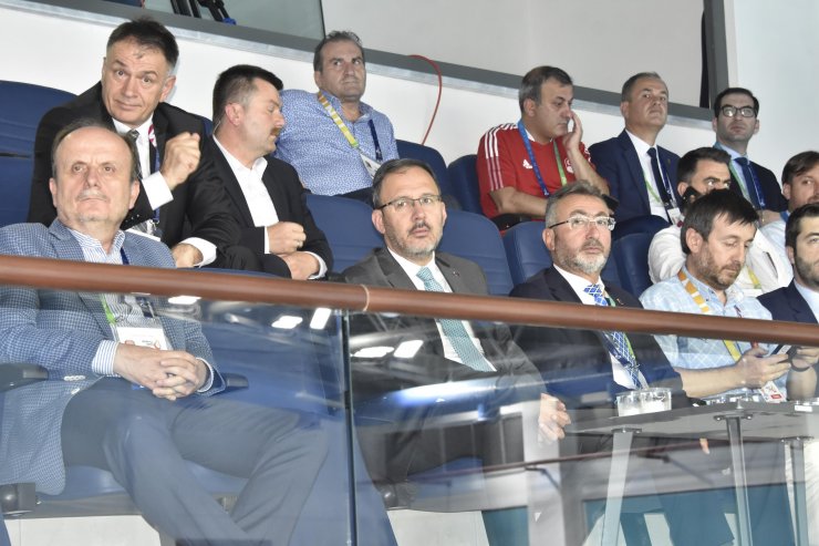 Bakan Kasapoğlu: Spor kucaklama demek