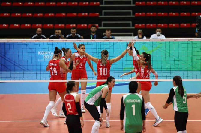 Filenin Sultanları, İslami Dayanışma Oyunları’na galibiyetle başladı