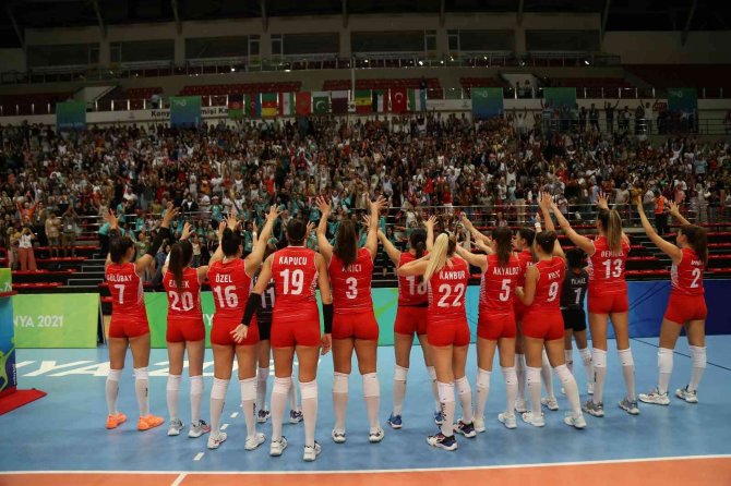 Filenin Sultanları, İslami Dayanışma Oyunları’na galibiyetle başladı