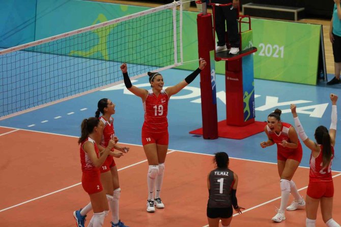 Filenin Sultanları, İslami Dayanışma Oyunları’na galibiyetle başladı