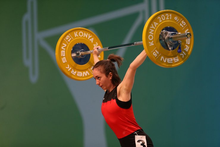 Halterde Endonezya şampiyon oldu