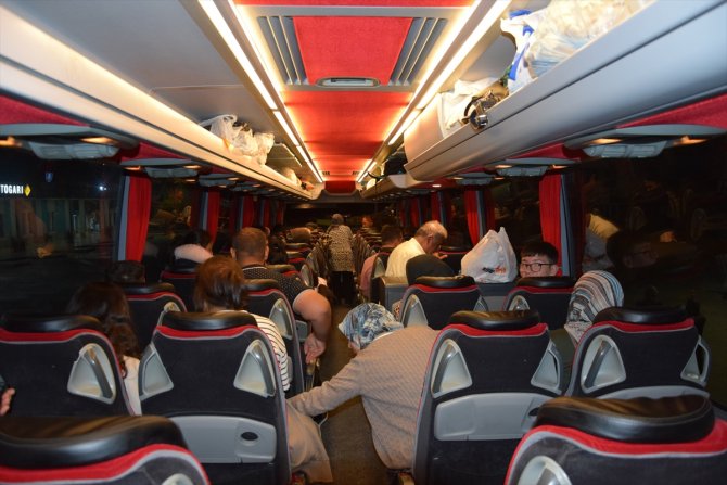 Konya'da gurbetçilerin geri dönüş hüznü