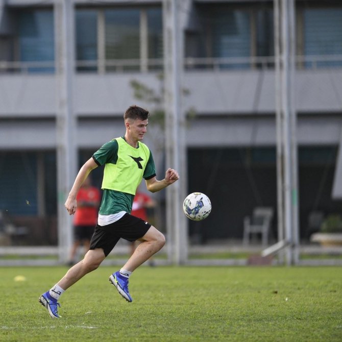 Bursaspor günü çift idmanla tamamladı