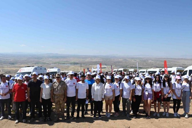 Gençler Kapadokya’ya hayran kaldı