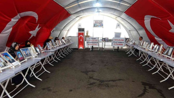 Ailelerin direnişi bin 86’ncı gününde: Pis ellerini çeksinler