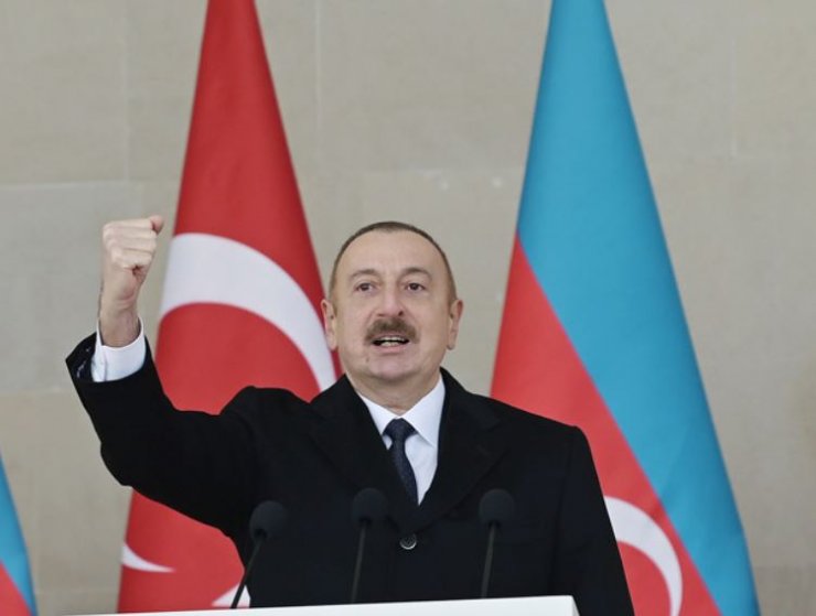 Azerbaycanlılar, 30 yıl sonra Laçın’e döndü