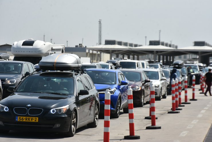 Sınır kapılarında gurbetçi yoğunluğu