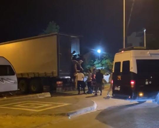 Kaçak göçmenler, 'Yunanistan' diye Marmaris'e bırakılmış