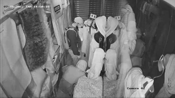 Kopyaladıkları kumandayla kepengi açtılar kasayı boşalttılar