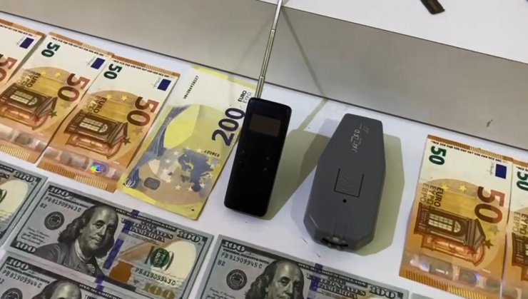 Kopyaladıkları kumandayla kepengi açtılar kasayı boşalttılar