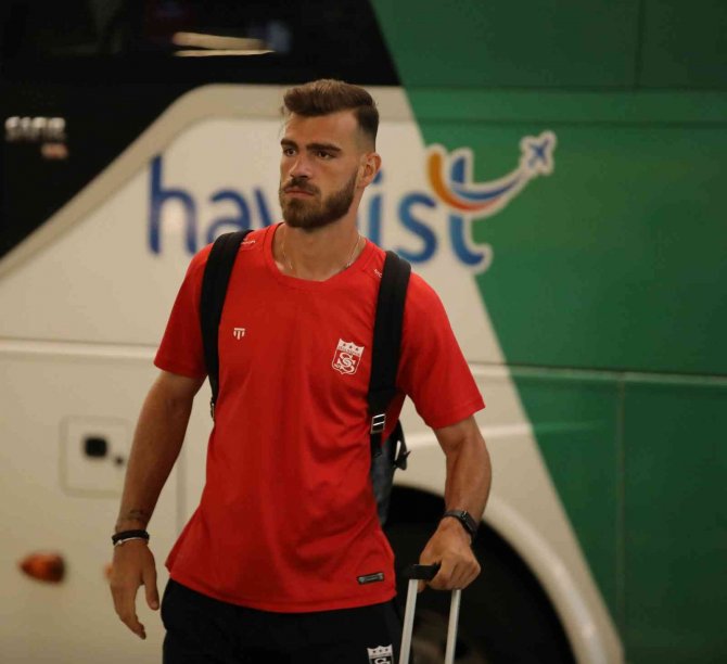 Sivasspor kafilesi İstanbul’da