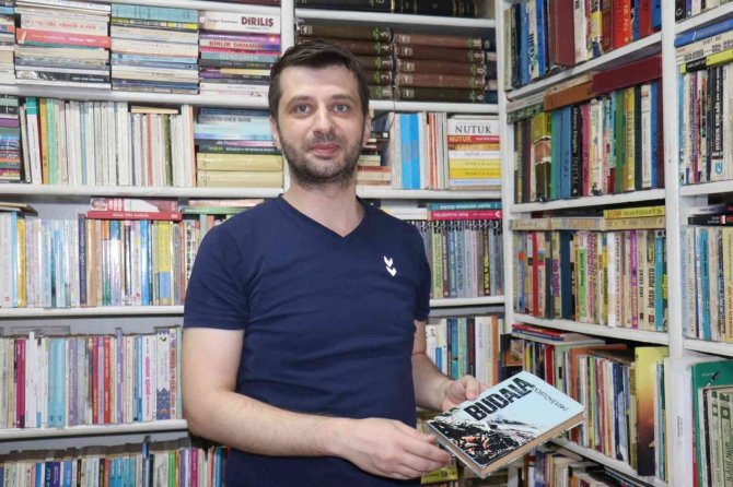 Baba oğul ata mesleği sahaflığı yaşatmaya çalışıyor