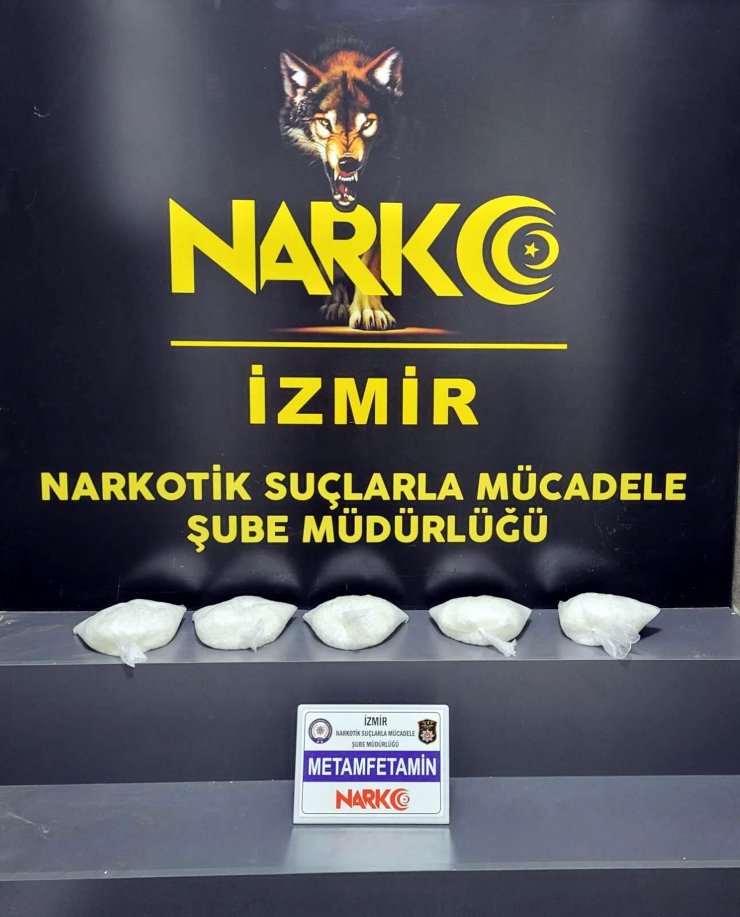 İzmir'de 18,5 kilo uyuşturucuya 2 tutuklama