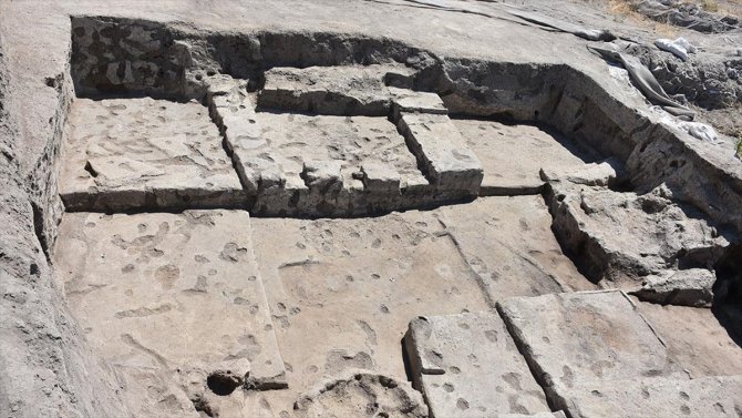 Konya Çatalhöyük'te 8 bin 200 yıllık inanç yapısı bulundu