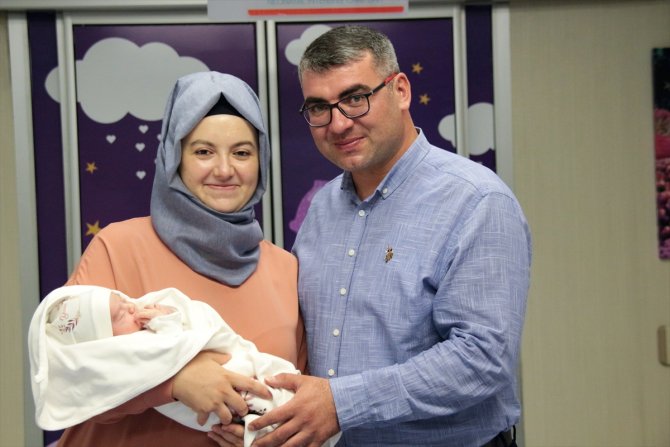 Konya'da minik Yaren, yemek borusu nefes borusuna yapışık ve kapalı doğdu