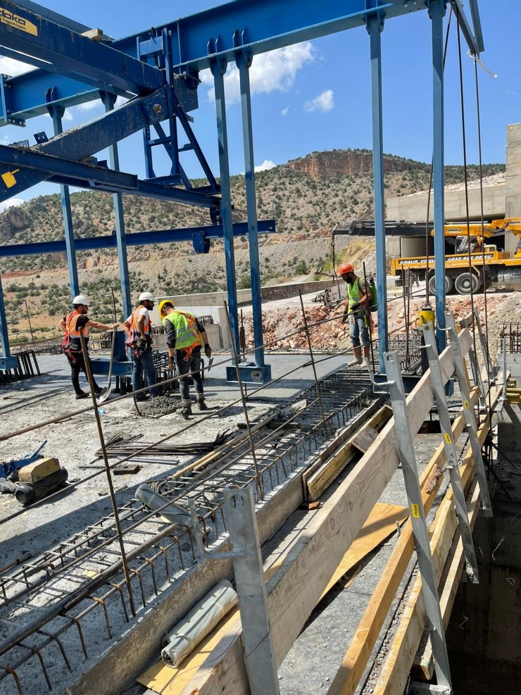 Bakan açıkladı...Konya Antalya arası mesafe kısalıyor